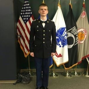 Meet your Posher, Tyler